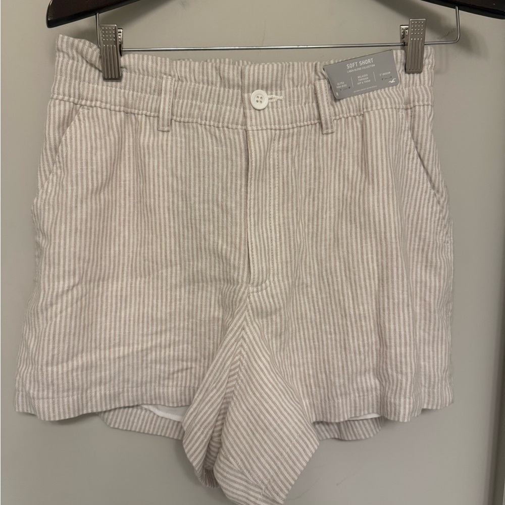 Hollister Cream and White Striped High-Waist Shorts size M
